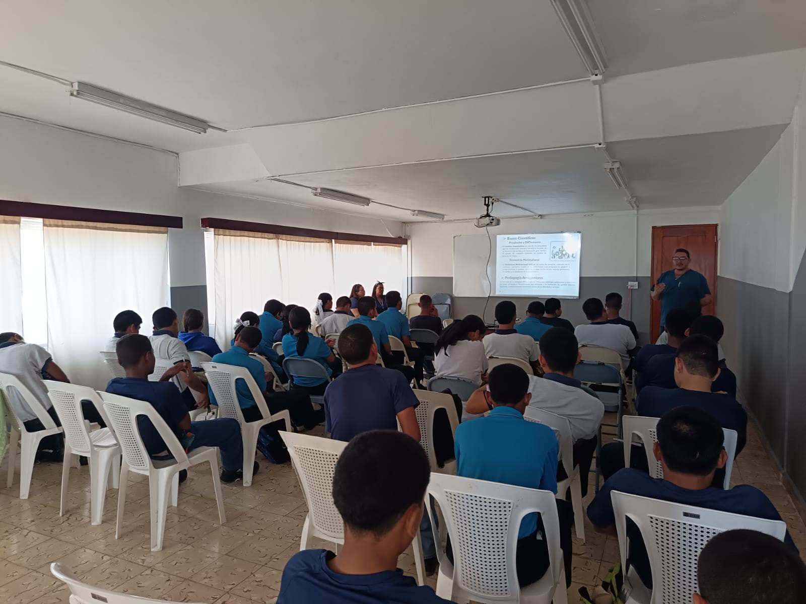 Actividad formativa con adolescentes y jóvenes